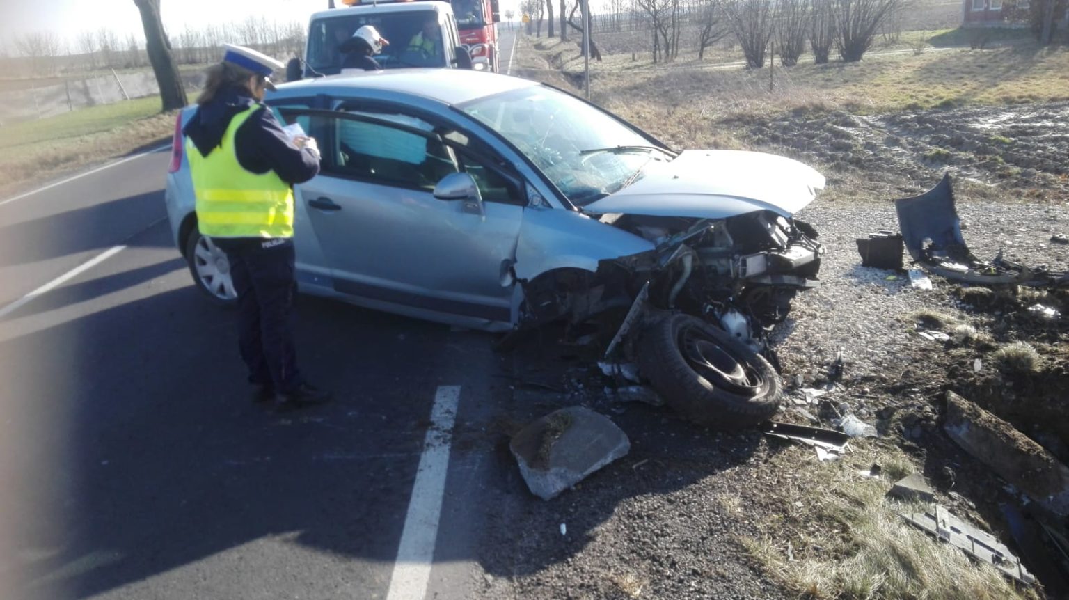 WYPADEK W WOLI JEDLIŃSKIEJ. WŚRÓD POSZKODOWANYCH SĄ DZIECI