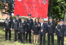 Uroczysta zbiórka OSP Dziepółć. Medale dla zasłużonych druhen i druhów