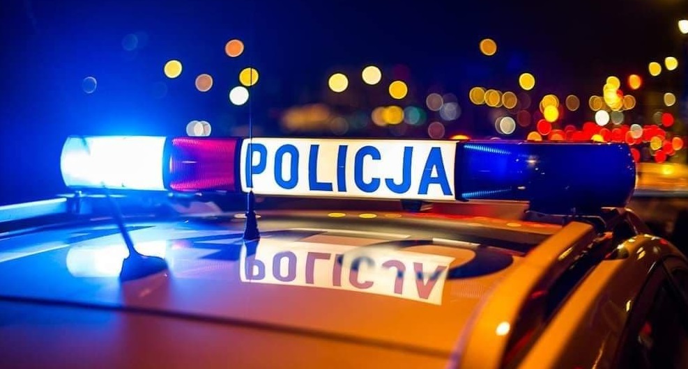 Zygzakiem przez Przedbórz. 38-latek miał ponad 2 promile i nie miał prawa jazdy