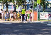 Bezpieczna droga do szkoły. Policjanci edukują najmłodszych