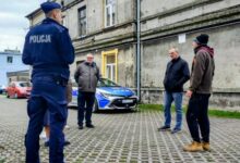 Dzielnicowy spotkał się z mieszkańcami TBS. Omówiono najważniejsze problemy