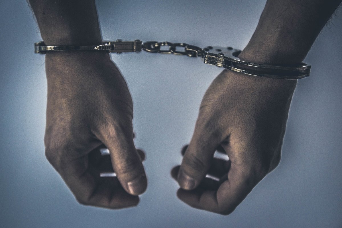 Groził rodzinie nożem i pałką teleskopową. Zdecydowana reakcja policjantów