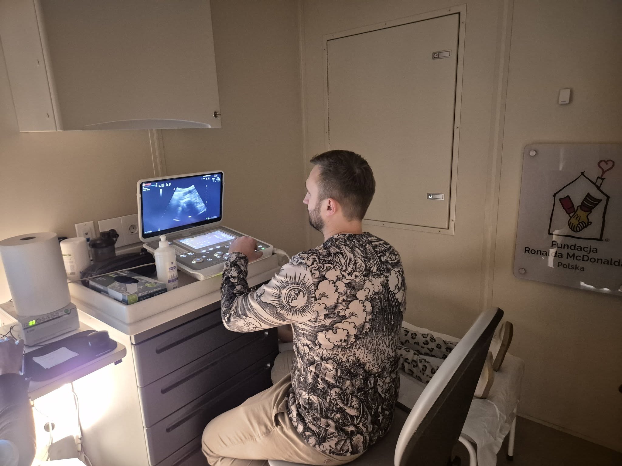 „NIE nowotworom u dzieci”. Ruszyły badania dzieci z Fundacją Ronalda McDonalda