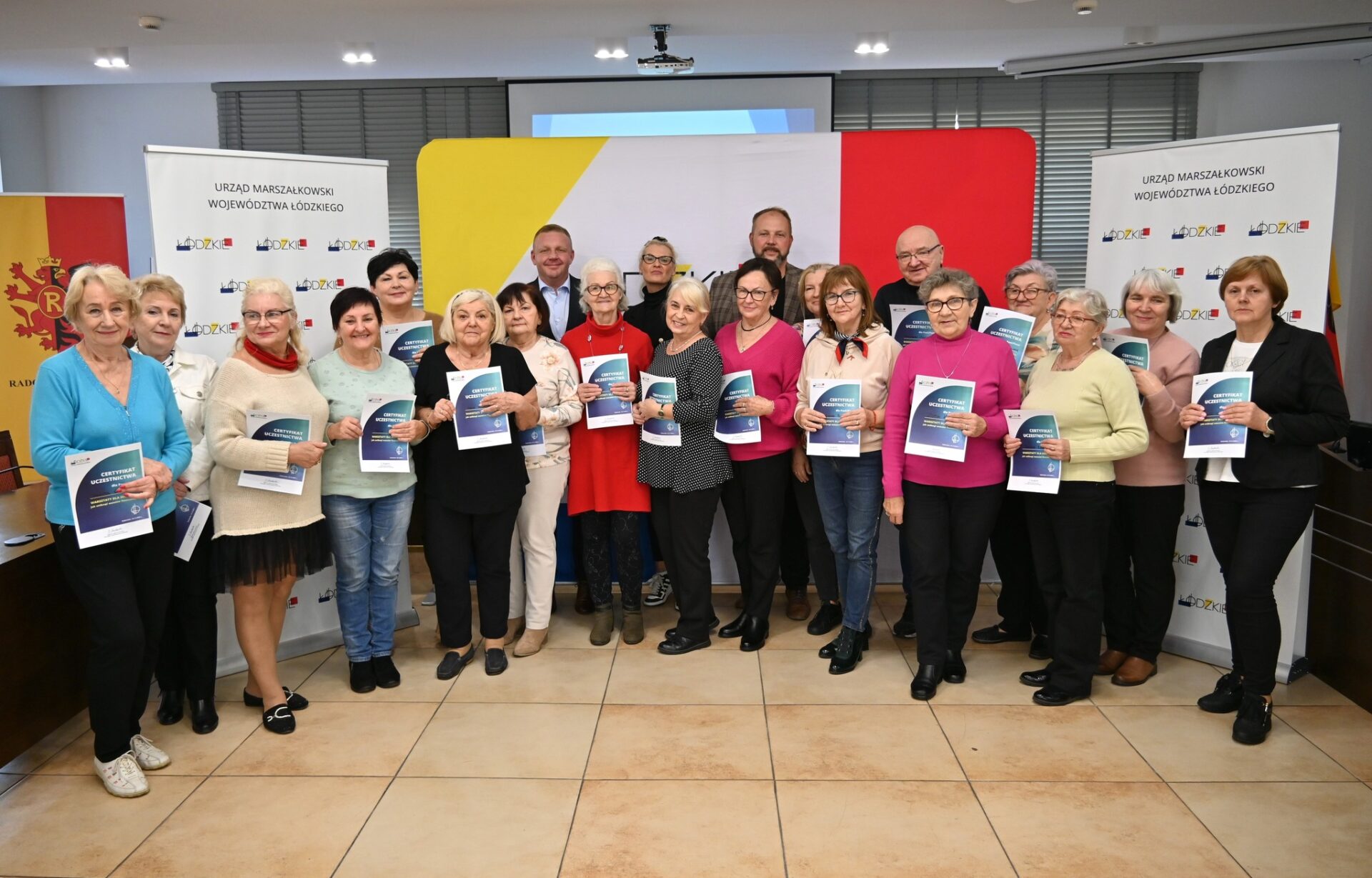 Seniorzy dowiedzieli się, jak nie dać się oszukać