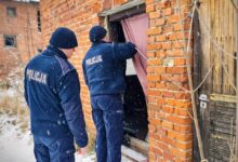Dzielnicowi kontrolują miejsca zagrożone zimą. Policja apeluje o reakcję mieszkańców