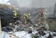 Pożar w strefie ekonomicznej w Radomsku. Paliły się odpady poprodukcyjne