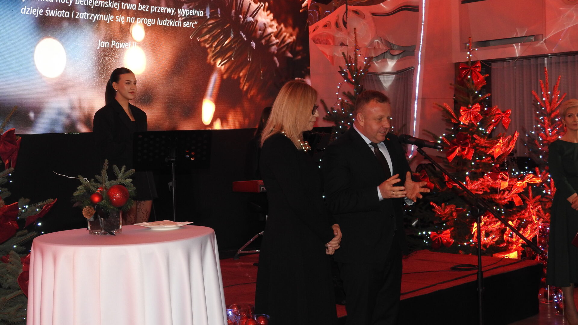 Powiatowa Wigilia w Radomsku. Wspólne podsumowanie roku w świątecznej atmosferze