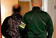 Rzucał kostką brukową w witryny sklepów. 38-latek z Radomska zatrzymany