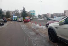 Kolizja na Piastowskiej w Radomsku. 70-letni kierowca trafił do szpitala