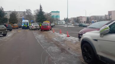 Kolizja na Piastowskiej w Radomsku. 70-letni kierowca trafił do szpitala