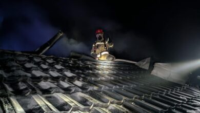 Pożar poddasza. Strażacy apelują o regularne przeglądy i czujki dymu