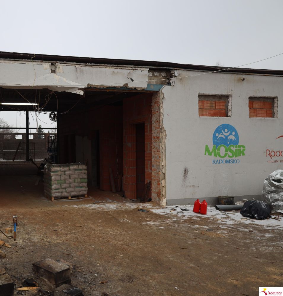 Inwestycja za blisko 17 mln zł. Postępy prac na terenie dawnej pływalni [ZDJĘCIA]