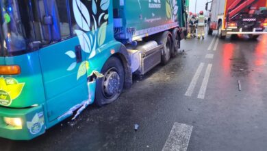 Kolizja z udziałem śmieciarki na ul. Krakowskiej