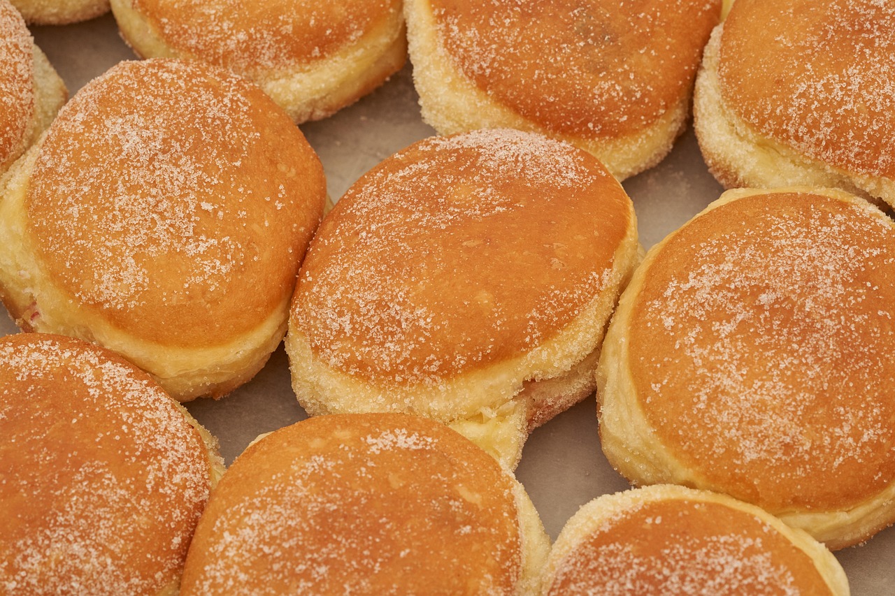 Pączki królują na stołach. Dziś obchodzimy Tłusty Czwartek