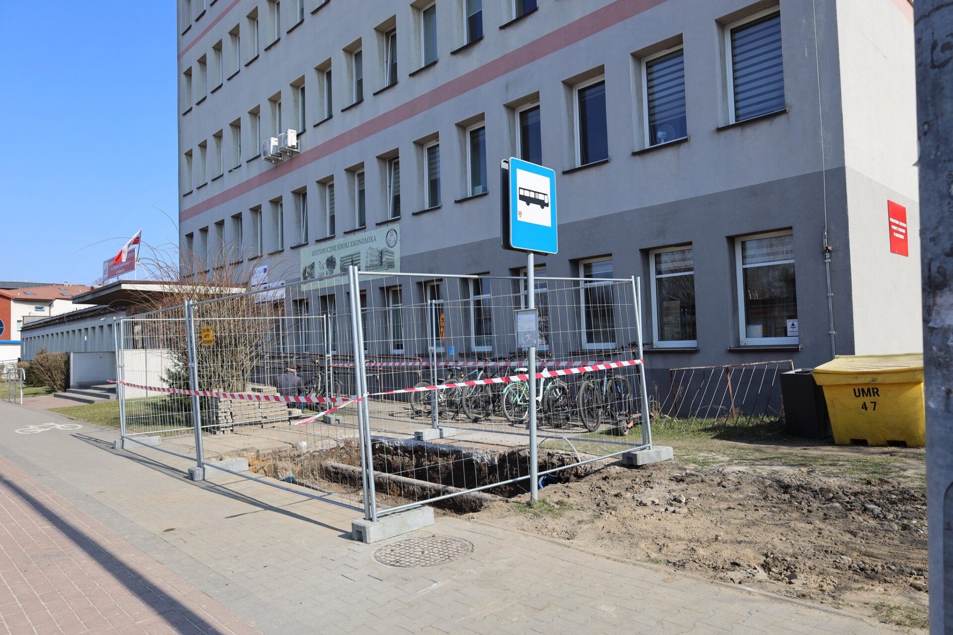 Nowe wiaty przystankowe w czterech lokalizacjach Radomska