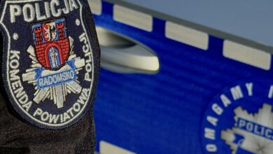 Awantura domowa i próba ucieczki. Ukrył się… w budzie