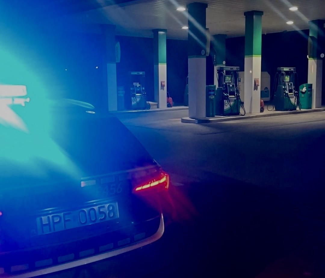 33-latek uciekał przed policją. Był pijany i bez prawa jazdy