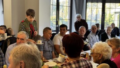 Nie byli sami w święta. Mieszkańcy zasiedli przy wspólnym stole