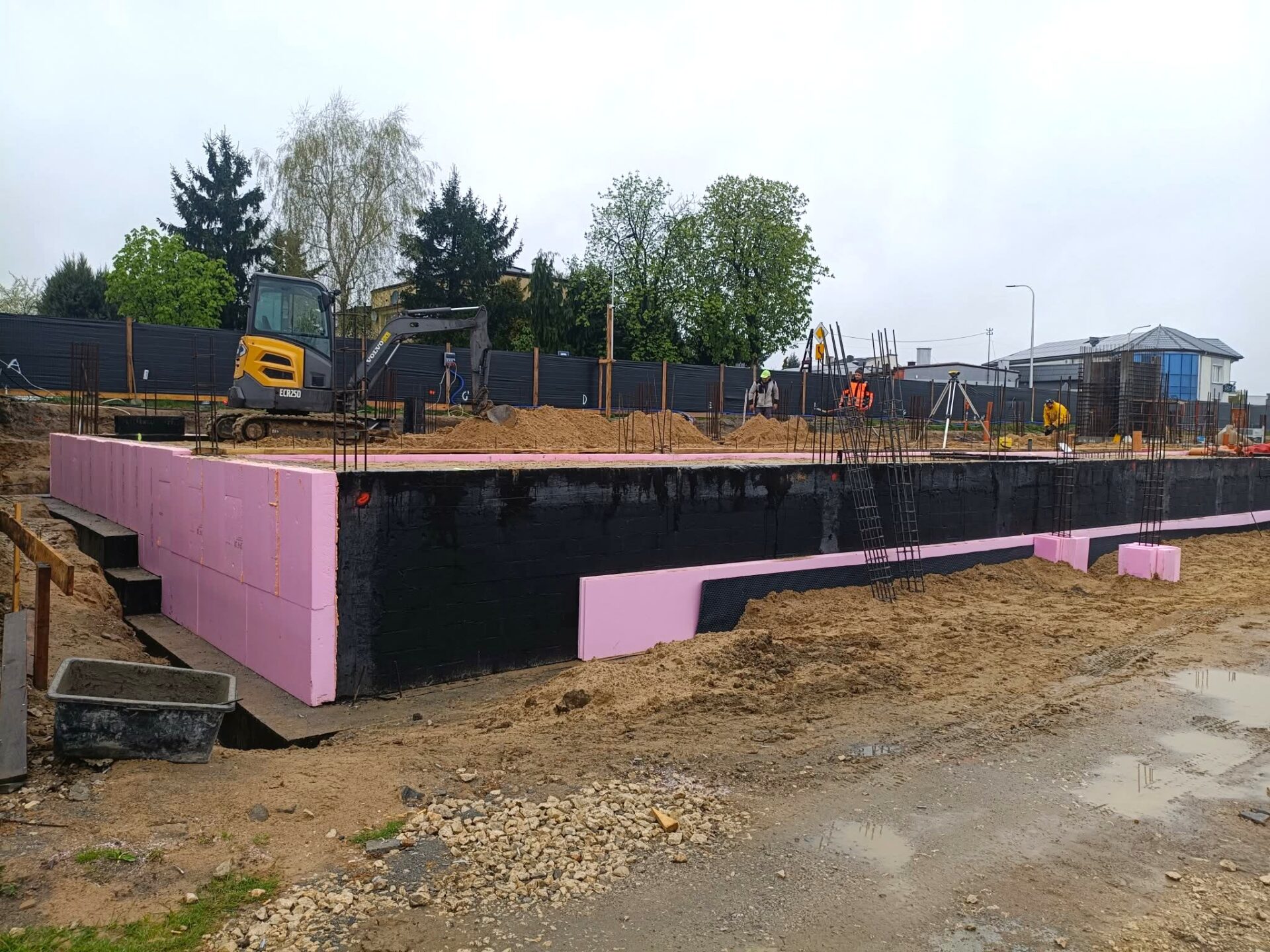 Nowa trybuna rośnie w oczach. Kolejny etap prac na stadionie w Radomsku