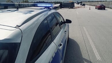 Groźne zdarzenie na A1. Kierowca uderzył w bariery. Są utrudnienia w kierunku Katowic