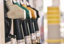 Kupiła wódkę i piwo, po czym wsiadła za kierownicę. Miała blisko 3 promile
