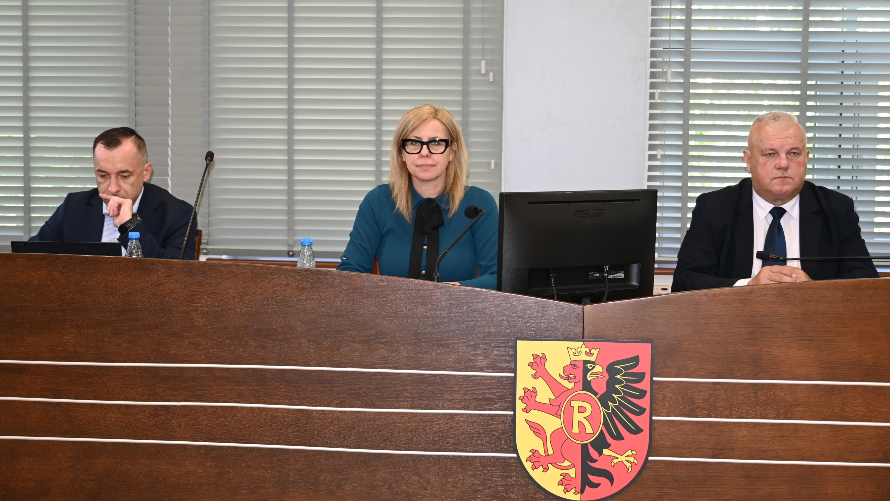 Radni o budżecie i bezpieczeństwie