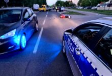 Zderzenie forda z motocyklem na ulicy Jagiellońskiej. Na miejscu pracują służby