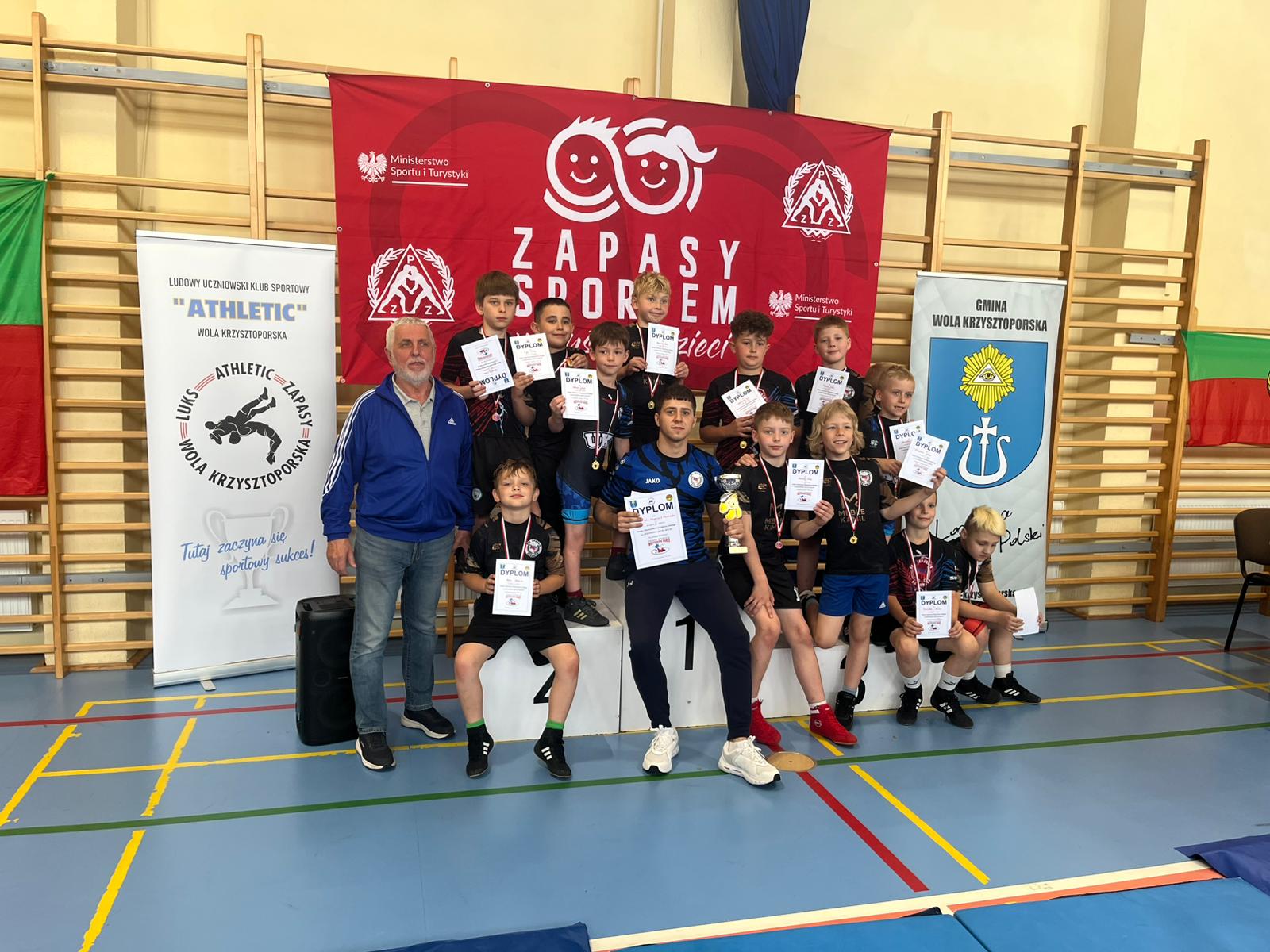 Wielki sukces najmłodszych zapaśników UKS Zapaśnik