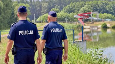 Wakacyjny patrol nad kąpieliskiem. Policjanci apelują o rozwagę
