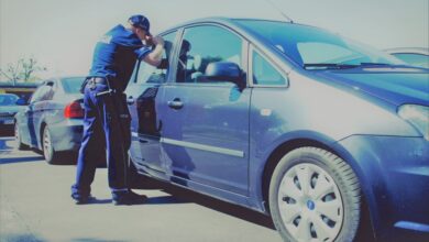 Rozgrzany samochód to śmiertelna pułapka. Policja przypomina o zasadach bezpieczeństwa