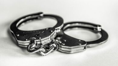 Trzy listy gończe i policyjna interwencja. 42-latek trafi do zakładu karnego