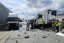 Zderzenie dwóch ciężarówek na A1. Autostrada w kierunku Gdańska zablokowana