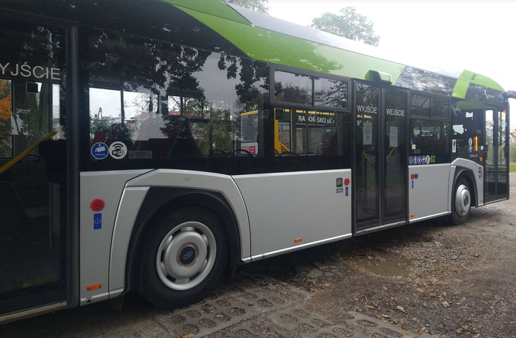 Duże zmiany w komunikacji miejskiej w Radomsku. Nowy rozkład od września