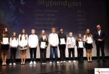 Stypendia za naukę i osiągnięcia artystyczne. Oto wyróżnieni uczniowie