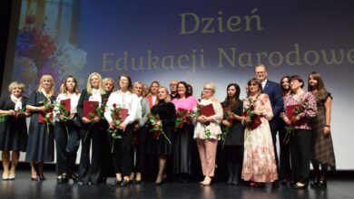 Dzień Edukacji Narodowej w Radomsku. Nauczyciele i pracownicy oświaty otrzymali nagrody i podziękowania